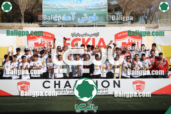 استقلال 1 - 1 کیا