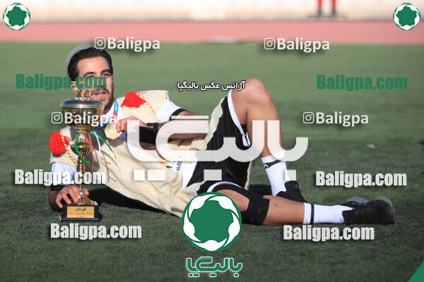 استقلال 1 - 1 کیا