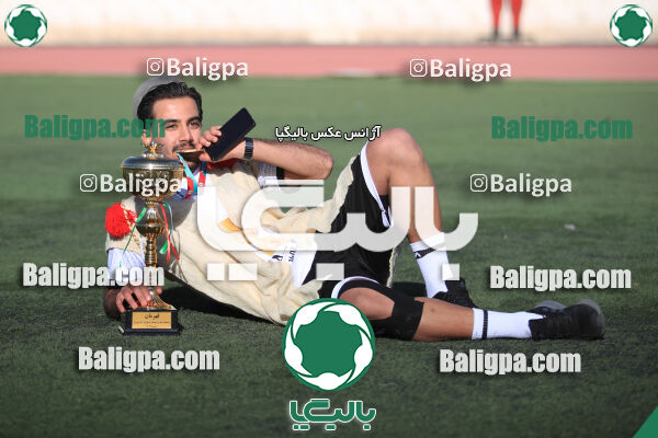 استقلال 1 - 1 کیا