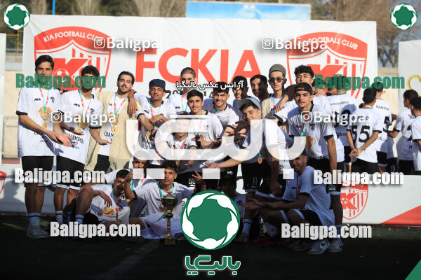 استقلال 1 - 1 کیا
