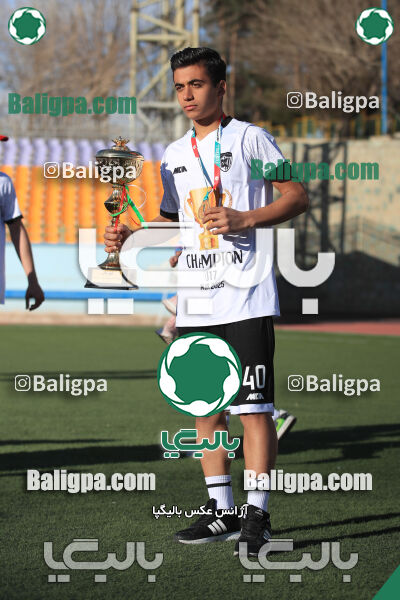 استقلال 1 - 1 کیا