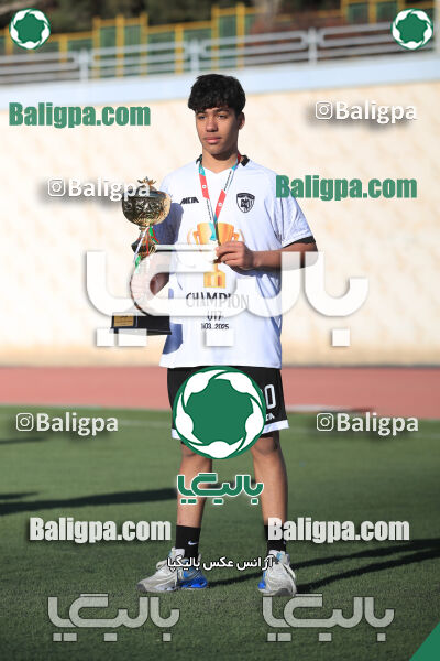 استقلال 1 - 1 کیا
