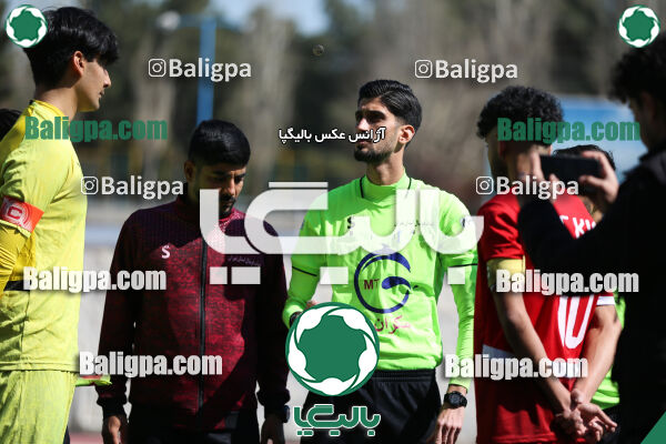 استقلال 1 - 1 کیا