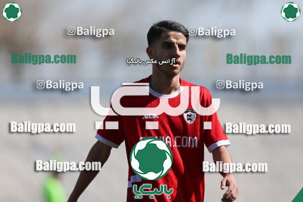 استقلال 1 - 1 کیا