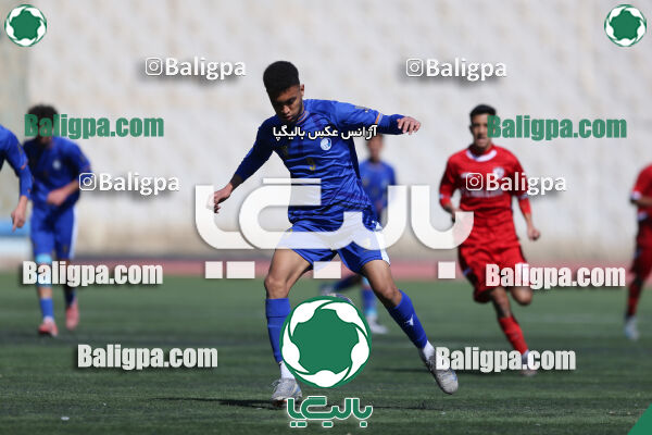 استقلال 1 - 1 کیا