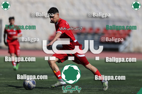 استقلال 1 - 1 کیا