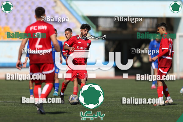 استقلال 1 - 1 کیا