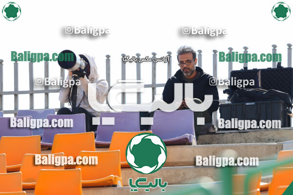 استقلال 1 - 1 کیا