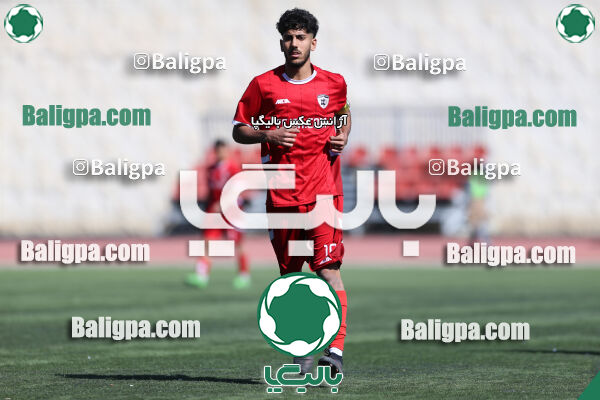 استقلال 1 - 1 کیا