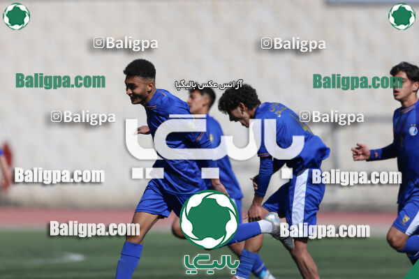 استقلال 1 - 1 کیا