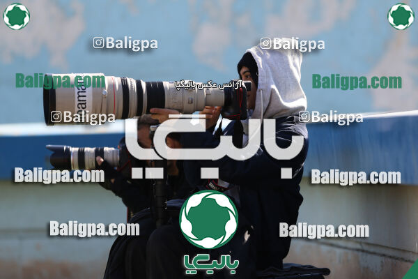 استقلال 1 - 1 کیا
