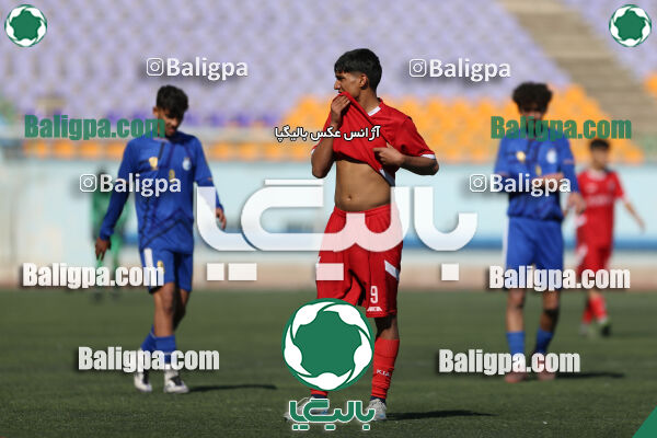 استقلال 1 - 1 کیا