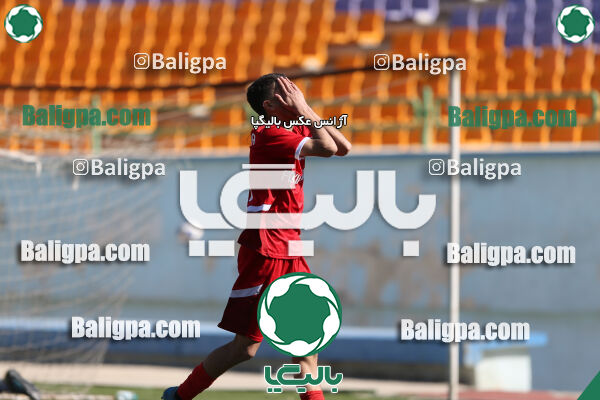استقلال 1 - 1 کیا