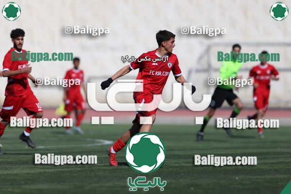 استقلال 1 - 1 کیا