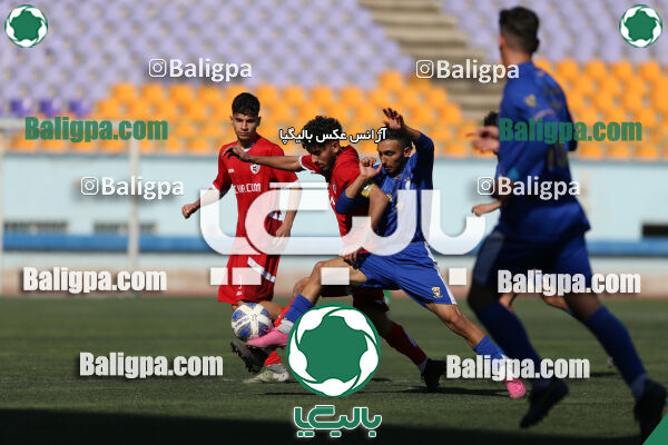 استقلال 1 - 1 کیا