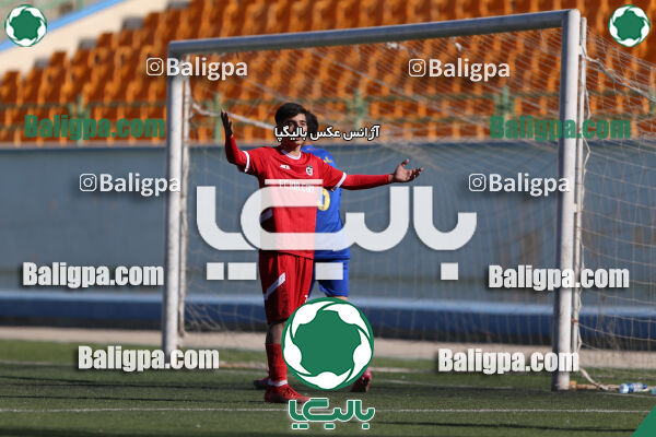 استقلال 1 - 1 کیا