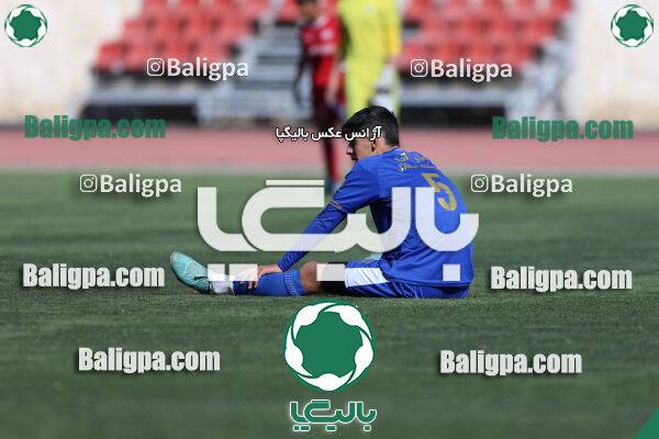 استقلال 1 - 1 کیا