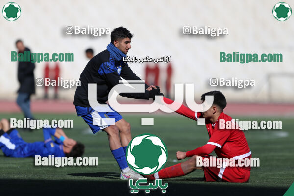 استقلال 1 - 1 کیا