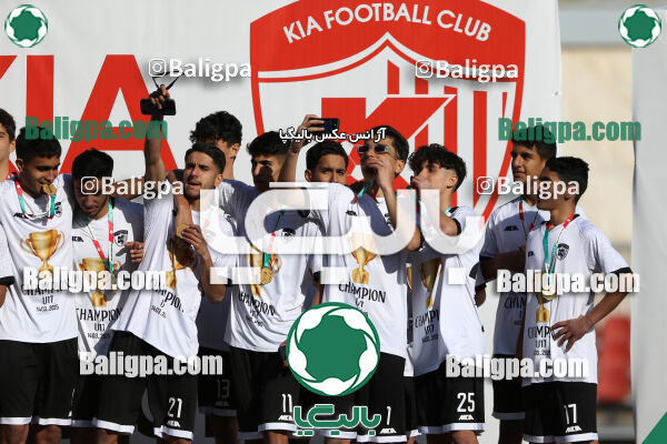استقلال 1 - 1 کیا