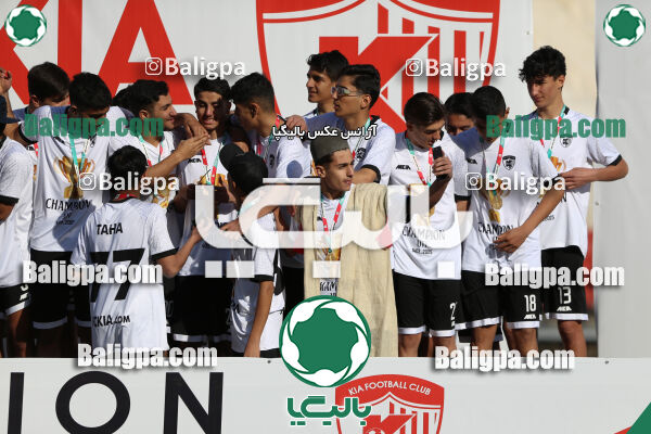 استقلال 1 - 1 کیا