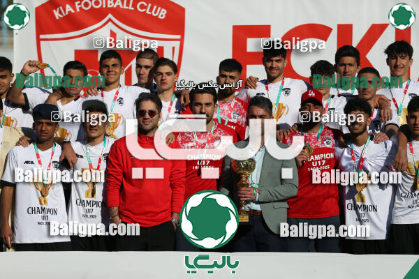 استقلال 1 - 1 کیا