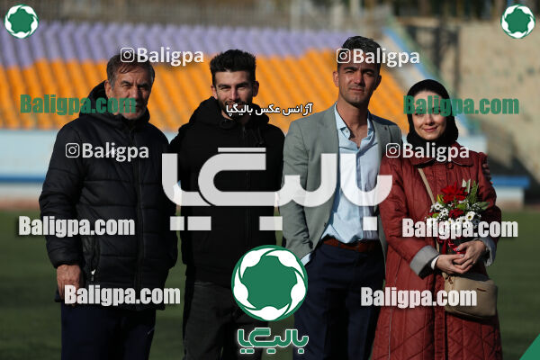 استقلال 1 - 1 کیا
