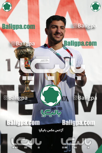 استقلال 1 - 1 کیا