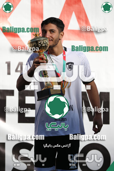 استقلال 1 - 1 کیا