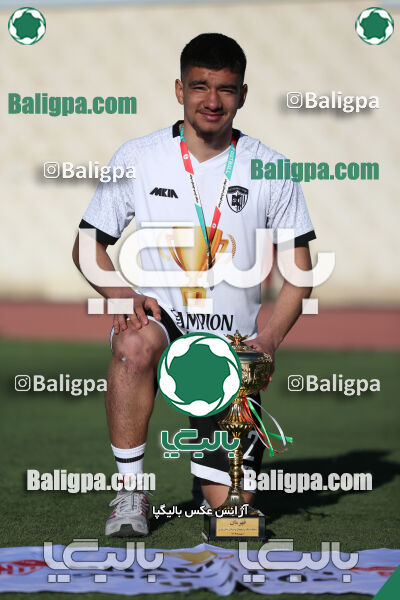 استقلال 1 - 1 کیا