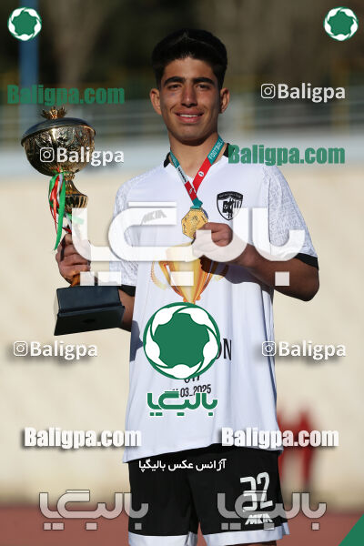 استقلال 1 - 1 کیا