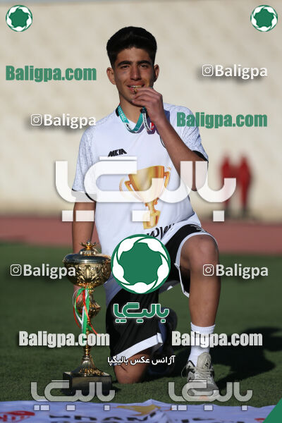 استقلال 1 - 1 کیا