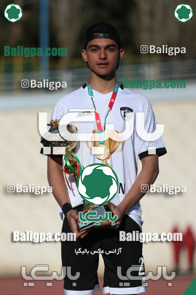 استقلال 1 - 1 کیا