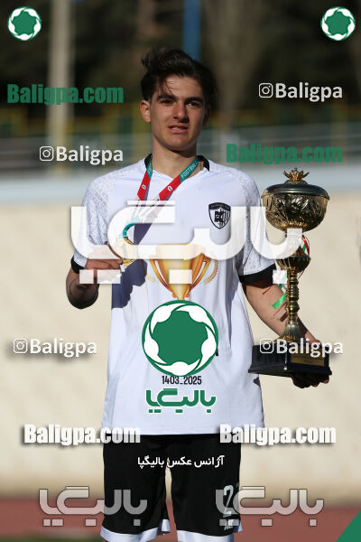 استقلال 1 - 1 کیا