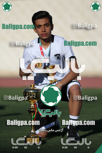 استقلال 1 - 1 کیا