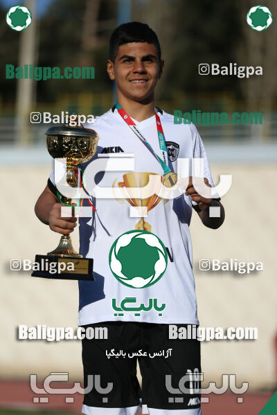 استقلال 1 - 1 کیا
