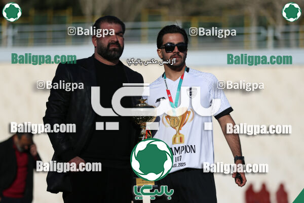 استقلال 1 - 1 کیا