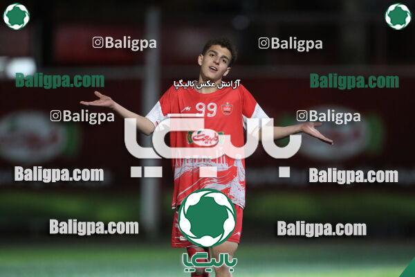 پرسپولیس 8–1 مهر یاران حافظ