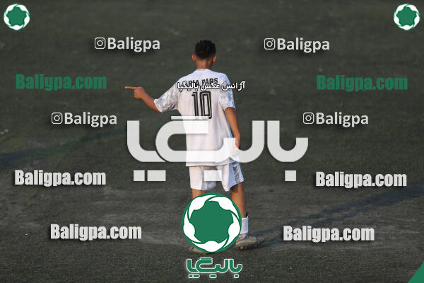 کیا 2–2 آریا پارس