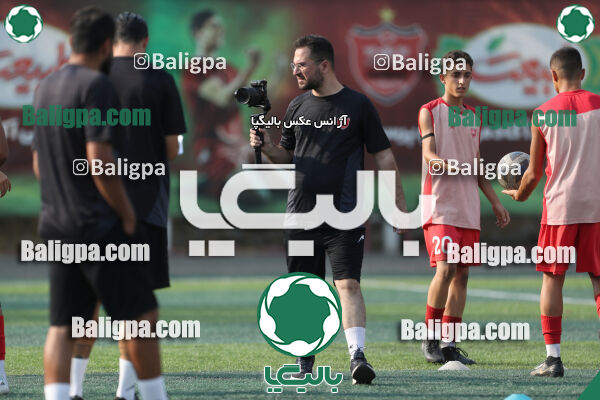 پرسپولیس 3–0 آراز آتی