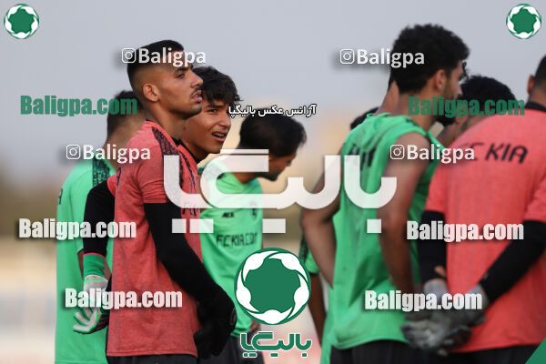 جلسه تمرینی تیم فوتبال کیا