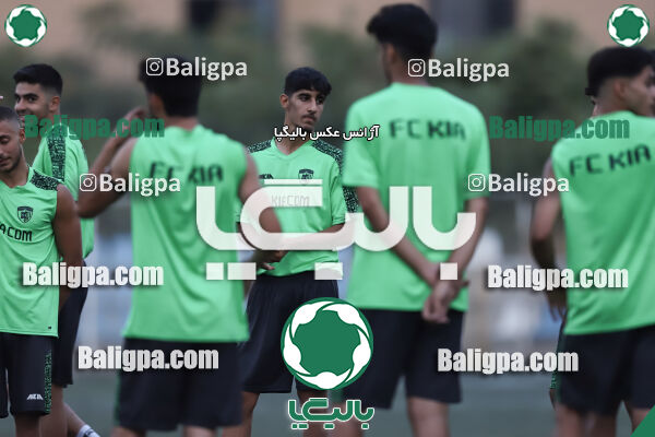 جلسه تمرینی تیم فوتبال کیا