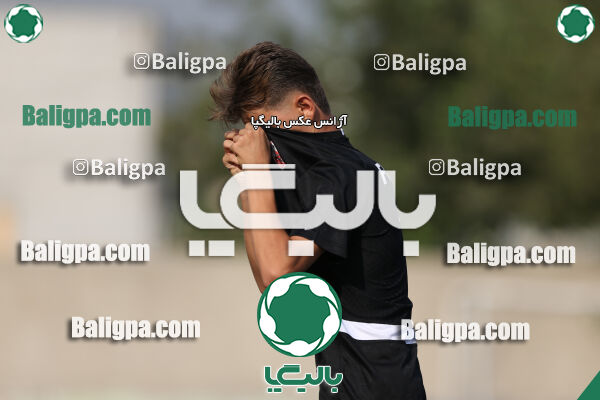 دوستی مهر 0–1 حامی