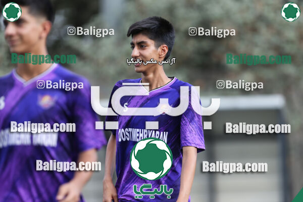 دوستی مهر 0–1 حامی