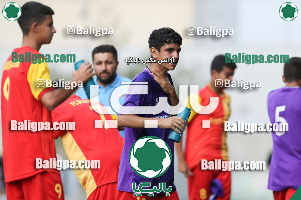 دوستی مهر 0–1 حامی