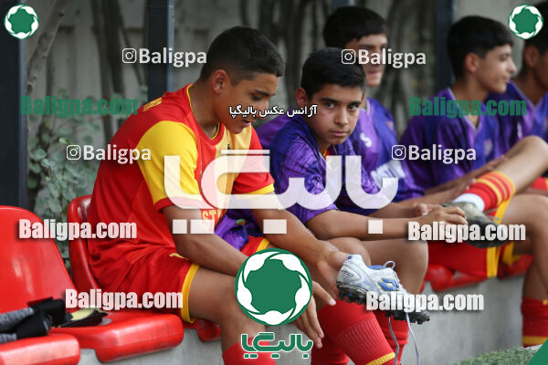 دوستی مهر 0–1 حامی