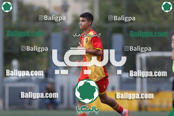 دوستی مهر 0–1 حامی