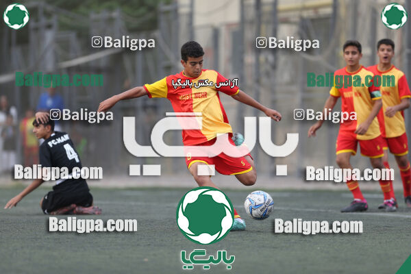 دوستی مهر 0–1 حامی