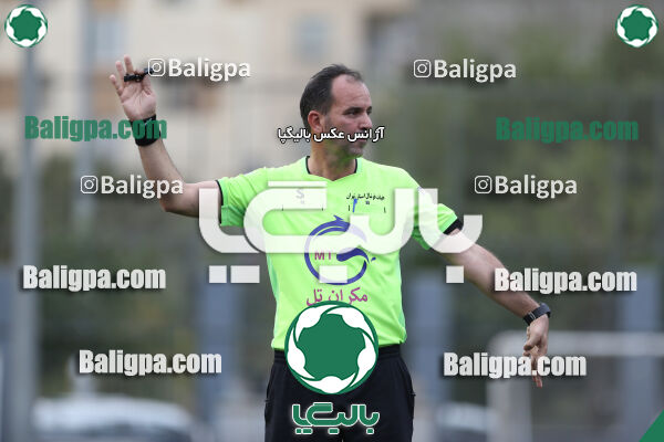 دوستی مهر 0–1 حامی
