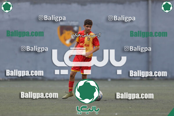 دوستی مهر 0–1 حامی