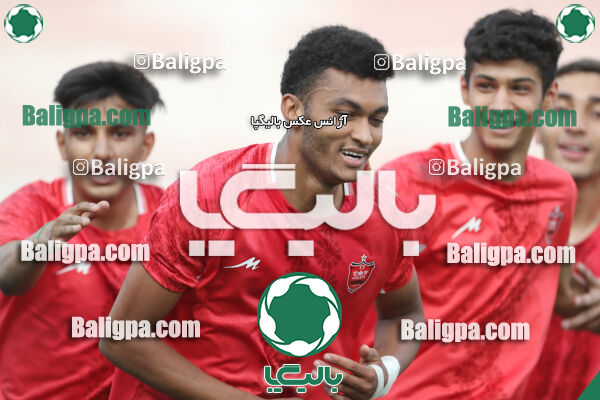 پرسپولیس 2–0 نارنجی پوشان کوهسار